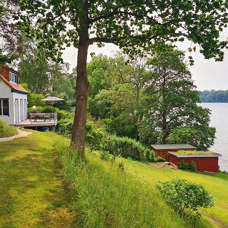 Ferienhaus SeeWaldMeer am Pinnower See bei Schwerin Pinnow  Exterior foto